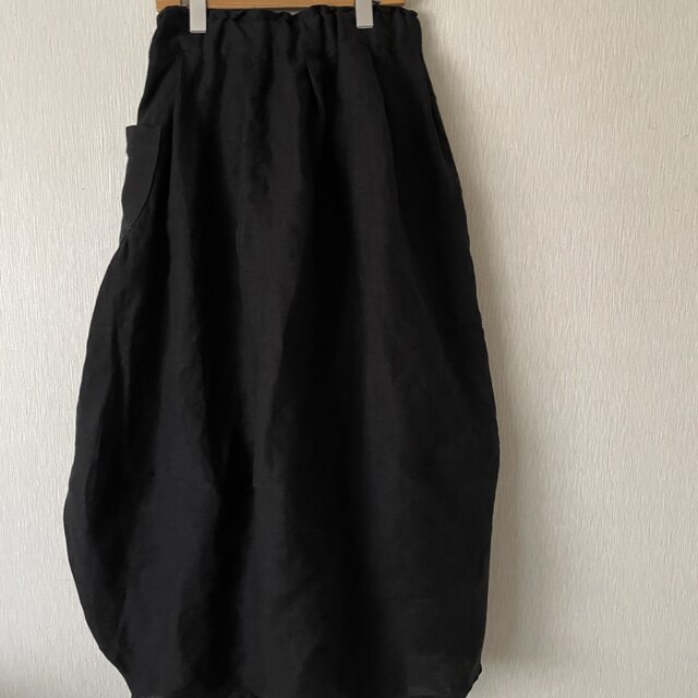 麻生地バルーンスカート　黒Ｍ～Ｌ