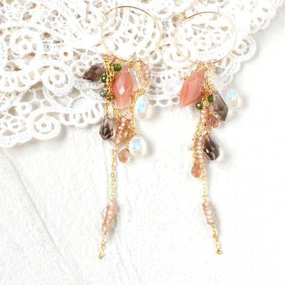 月霞 ダイヤカット ピーチムーンストーンの着せ替えピアス スモーキー