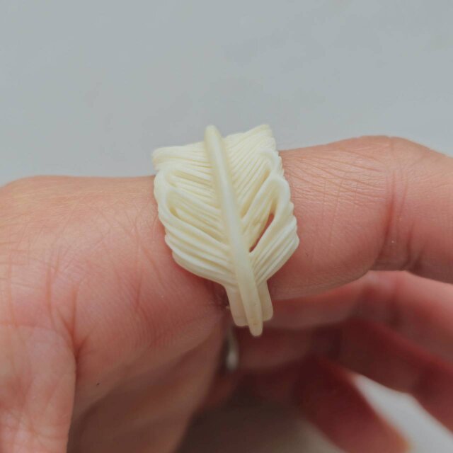 鹿の角 フェザーリング#7(約)12～12.5号 鹿の角 フェザーリング#7(約)12～12.5号 | iichi 日々の暮らしを