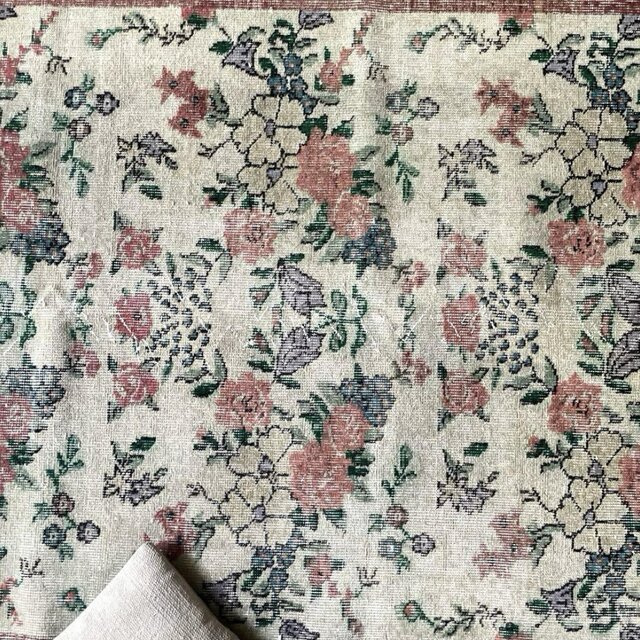 112.5×205 フローラルパターン　薔薇の街　トルコヴィンテージラグ 112.5×205 フローラルパターン 薔薇の街 トルコヴィンテージラグ