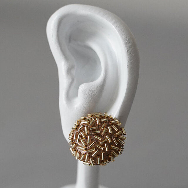 イヤリング ばらまく　3　まる　竹ビーズ　ゴールド　シャンパン　ニッケルフリーイヤリング　おおぶり　一点もの　ビーズ刺繍