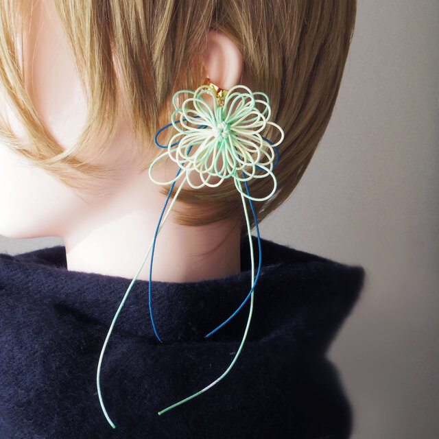 かたっぽイヤーカフ「ハナメグル・摘」