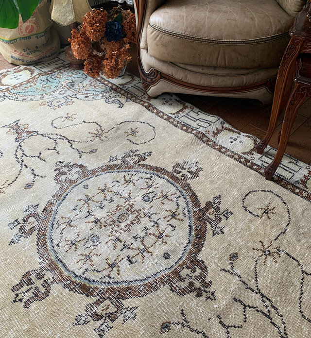 トルコ ヴィンテージラグ A28 大判 レア ミント カーキ ピンク オレンジ トルコ ヴィンテージラグ A28 大判 レア ミント カーキ ピンク