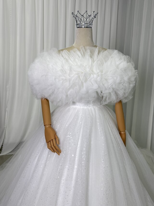 豪華！ウエディングドレス キラキラグリッターチュール オフショルダー