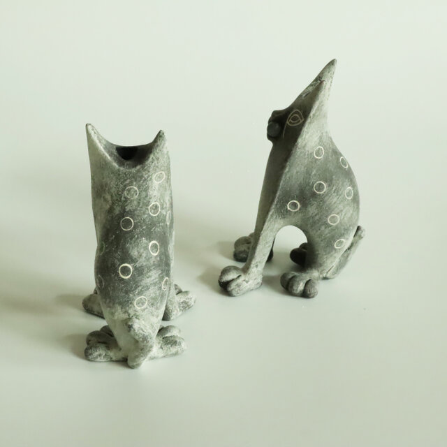 平猫/黒（中）花器 | iichi 日々の暮らしを心地よくするハンドメイドや