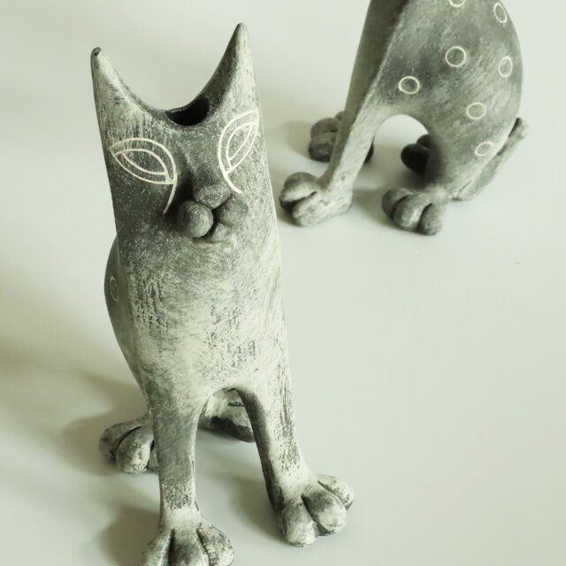 平猫/黒（中）花器 | iichi 日々の暮らしを心地よくするハンドメイドや