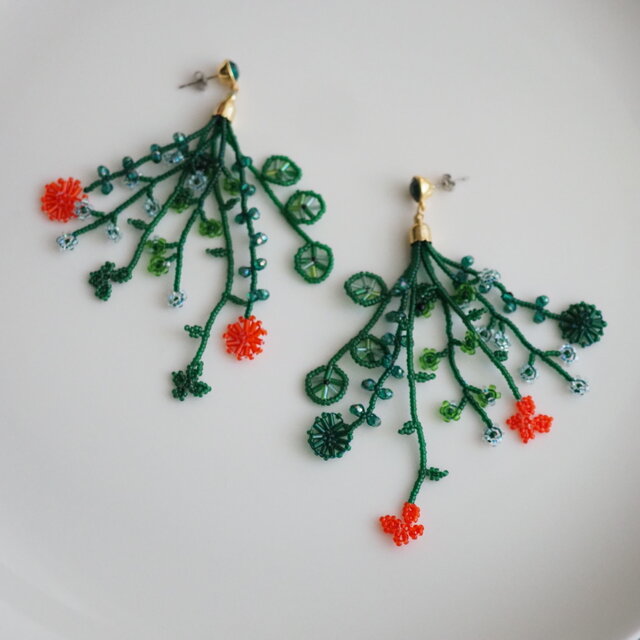 楽園』ビーズのフリンジピアス/イヤリング ボタニカルオレンジ 送料