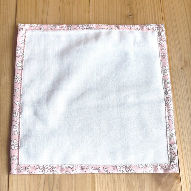 リバティ　タナローン　ガーゼハンカチ　＜capel＞(カペル)