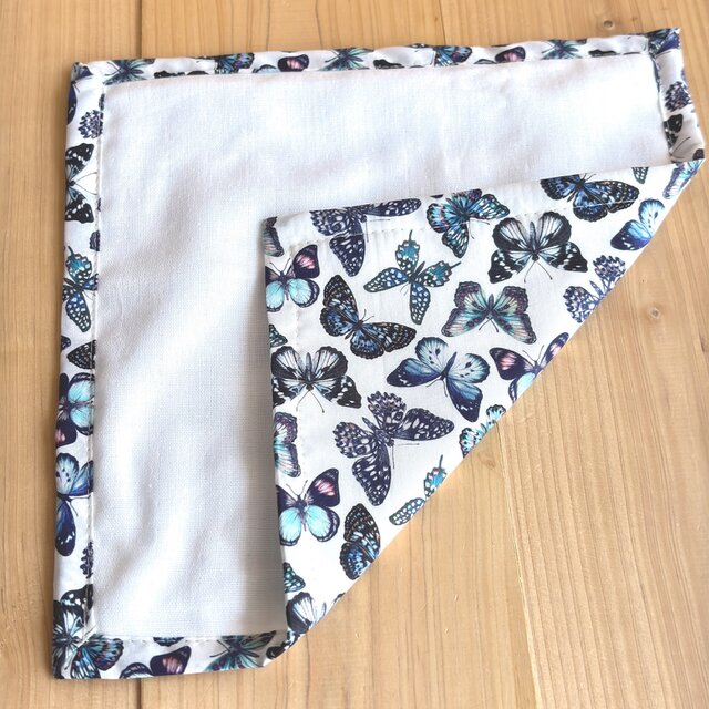 リバティ　タナローン　ガーゼハンカチ　＜Julie Butterfly＞(ジュリーバタフライ)