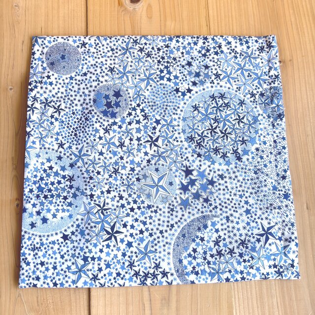 リバティ タナローン ガーゼハンカチ ＜Adelajda＞(アデラジャ)ブルー