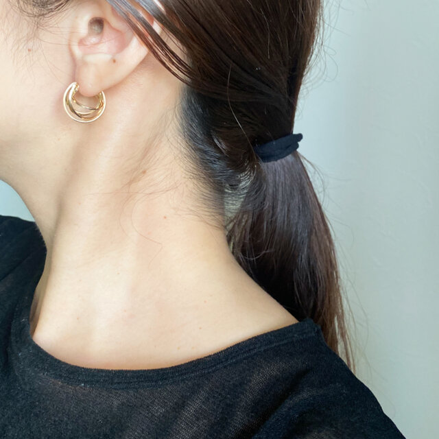 14kgf diagonal radial 5連 キャッチレスピアス | iichi 日々の暮らし