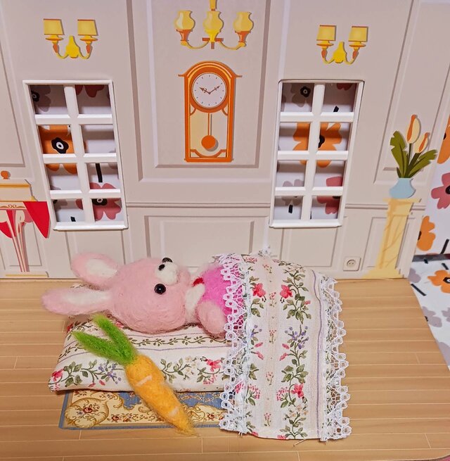 羊毛フェルちいさなうさぎちゃん布団・ニンジン付き　固め作り