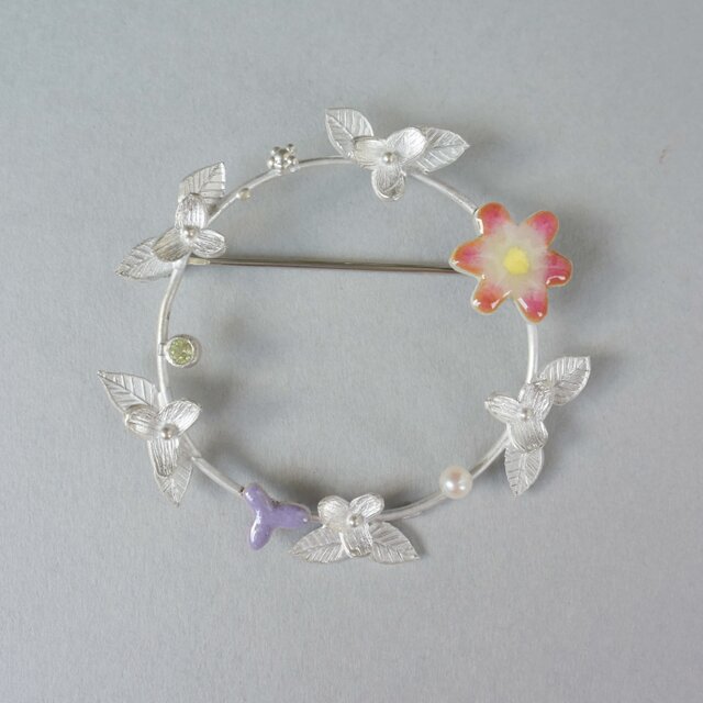 ボタニカルブローチ　牡丹