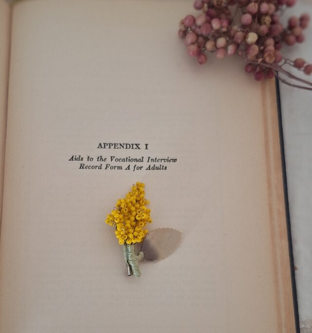 春光のミモザブローチ　Mimosa of Spring Light Brooch