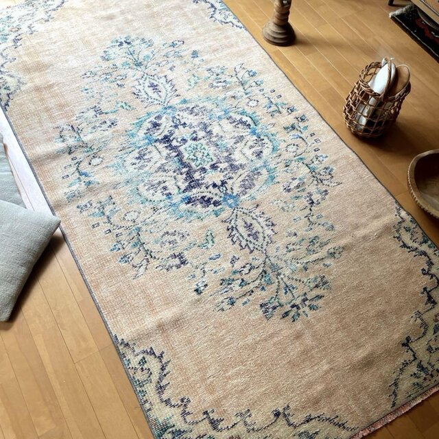 99×222 ペールベージュ×ブルー　メダリオン　擦れトルコヴィンテージラグ 99×222 ペールベージュ×ブルー メダリオン 擦れトルコ