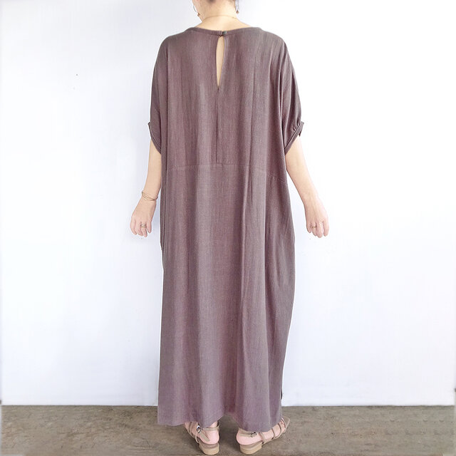 ドルマンスリーブワンピース（ブラック） | iichi 日々の暮らしを