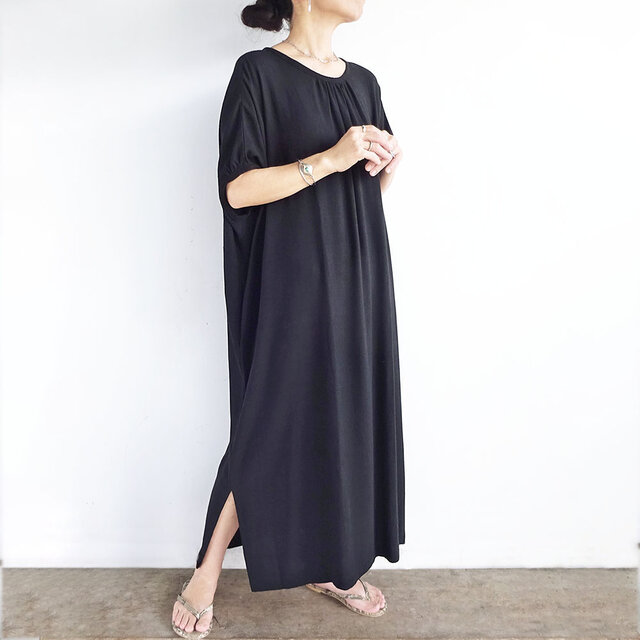 萌アートプリントドルマンスリーブワンピース ◇2重布帛ドルマンスリーブワンピース｜BIGI online store