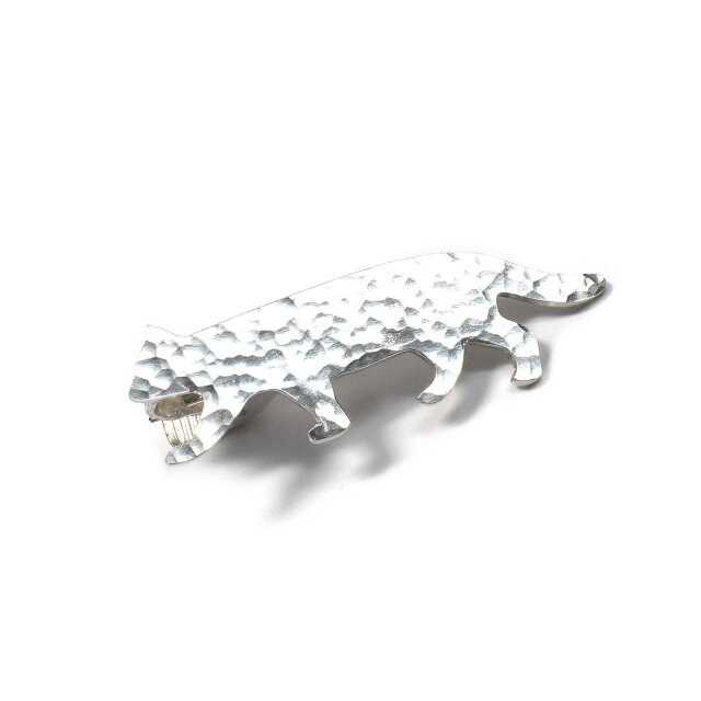 猫 シルエット 槌目模様 シルバーネクタイピン | iichi 日々の暮らしを