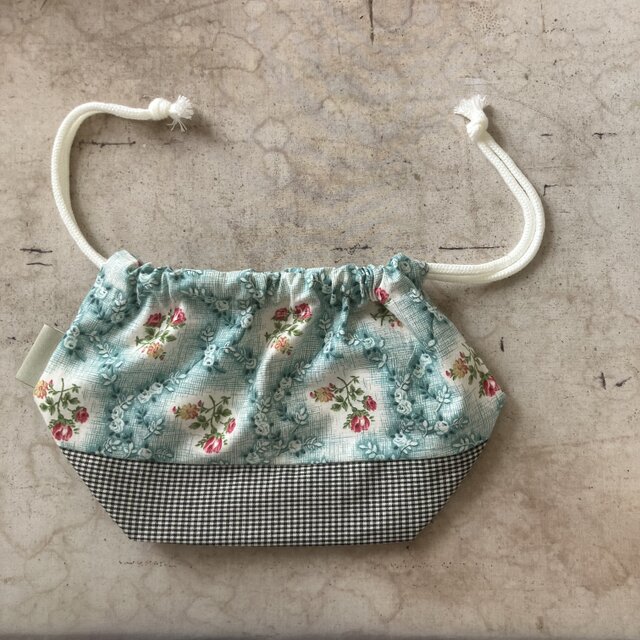 ふんわりお花柄のお弁当袋(kc-bb-070)