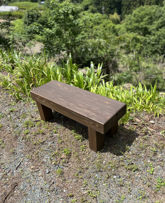 庭に映える、どっしり無垢の100cmガーデンベンチ 庭 木製 防腐処理の