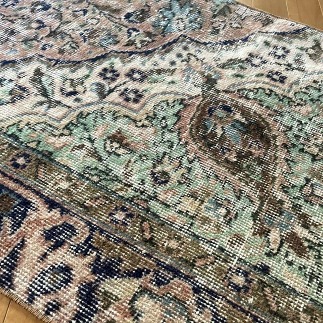 トルコ　ヴィンテージラグ　ピンク　グリーン　ボタニカル トルコ ヴィンテージラグ ピンク グリーン ボタニカル 【公式通販】