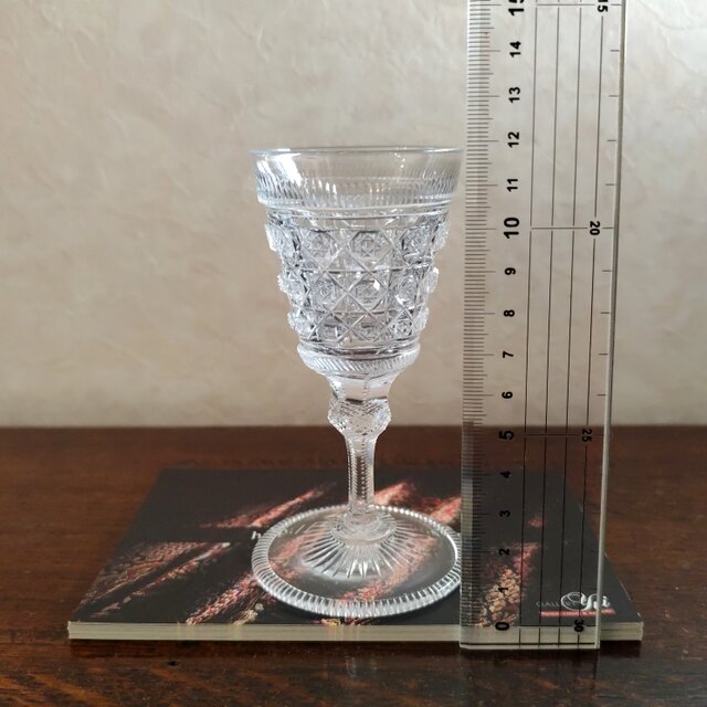 アンティーク 力強いハンドカットの希少なシェリーグラス イギリス製