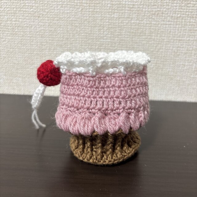 感謝価格　SALE いちご柄　人気　巾着袋　ハンドメイド　小物入れ 感謝価格 SALE いちご柄 人気 巾着袋 ハンドメイド 小物入れ