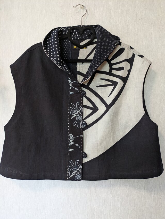 古布リメイク ミニフード　フレンチ袖ゆったり幅ベスト（単衣）　型染　藍染　古布　着物リメイク　時々堂オリジナル