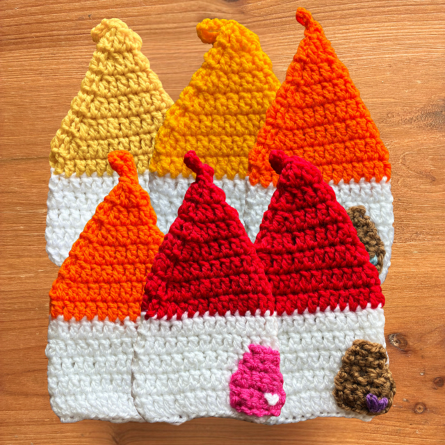 (送料込み）バスルームに小さなhome~お風呂掃除に最適なミトン型アクリルタワシ(黄色〜赤）〜