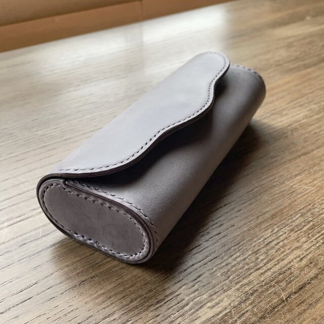 立体型レザーメガネケース（Iris）