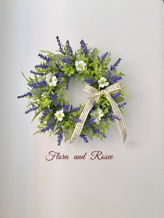 ラベンダーと白い小花のリース