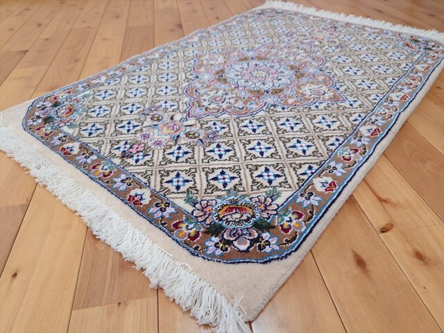 ペルシャ絨毯 ナイン産 ノーラ 玄関マット 94x63cm ジョーシャ