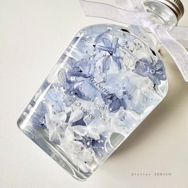 雨上がりの空いろハーバリウム　ブルー　ホワイト　インテリア　ギフト