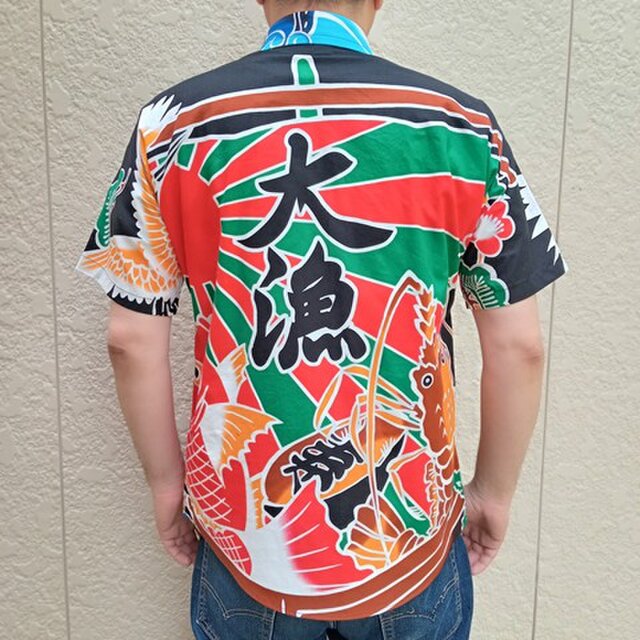 半袖和柄シャツ（大漁旗）黒