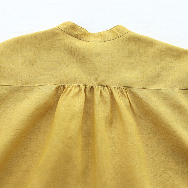 快適キチンと見え リネン フレンチスリーブバンドカラーブラウス