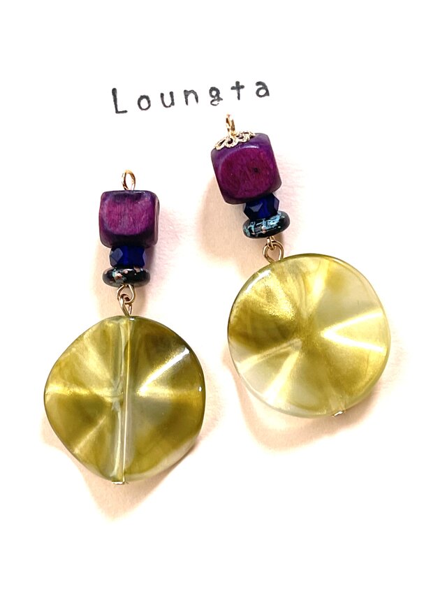 パープルウッドビーズ ウッドビーズピアス ピスタチオカラー エスニックピアス 大ぶりピアス 夏ピアス 樹脂ピアス