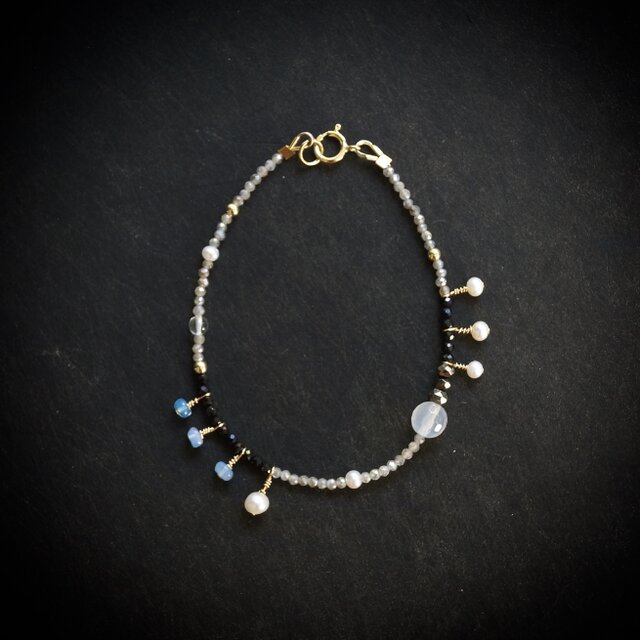 [B17] ラブラドライトとオパールのブレスレット