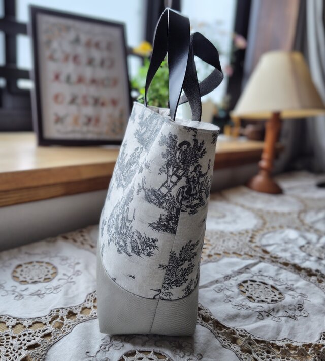 トワルドジュイ*トートバッグ*グレー | iichi 日々の暮らしを心地よく