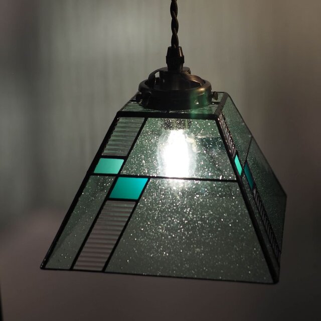 泡入りガラスのペンダントランプ 緑系 ステンドグラス ペンダント