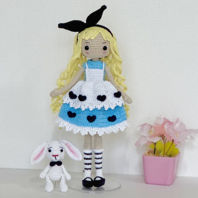 あみぐるみ ちゃん♡見本となります あみぐるみ❤️くまちゃんの編み図を紹介します😊💕簡単に編み方も