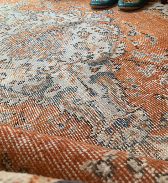 トルコ　ヴィンテージラグ　オレンジ　メダリオン サンセットオレンジ 濃淡 212×110 メダリオン トルコ