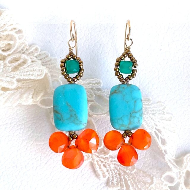 ターコイズとカーネリアンとグリーンオニキスのピアス