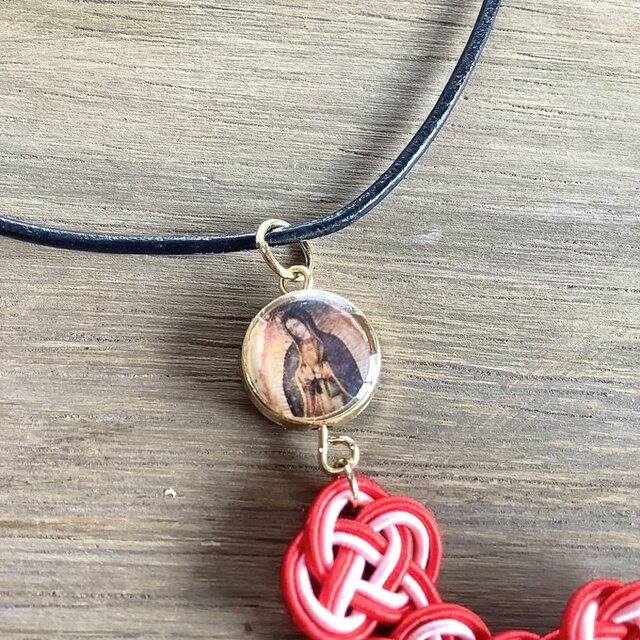 マリアのクロスペンダント 水引製 ストロベリーレッド メキシコ 十字架