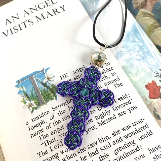 サン・フダスのクロスペンダント　水引製　ブルー　メキシコ　十字架