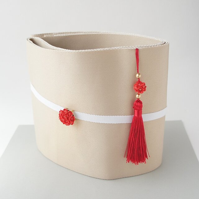 帯飾り 「 赤紅 」 つまみ細工 着物 浴衣 秋 冬 タッセル 房飾り 洋風