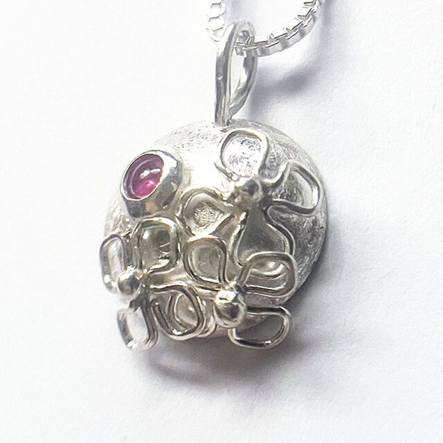 紅女　紫陽花シルバーペンダント（ルビー）