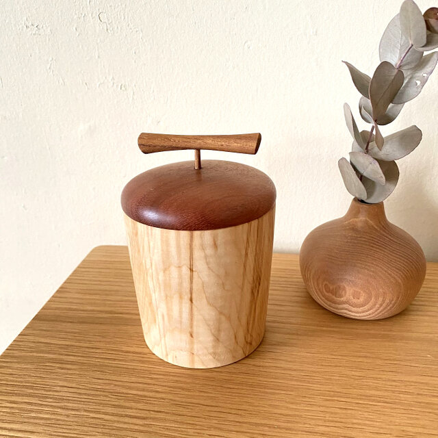 蓋付き容器　Φ8.5cm　