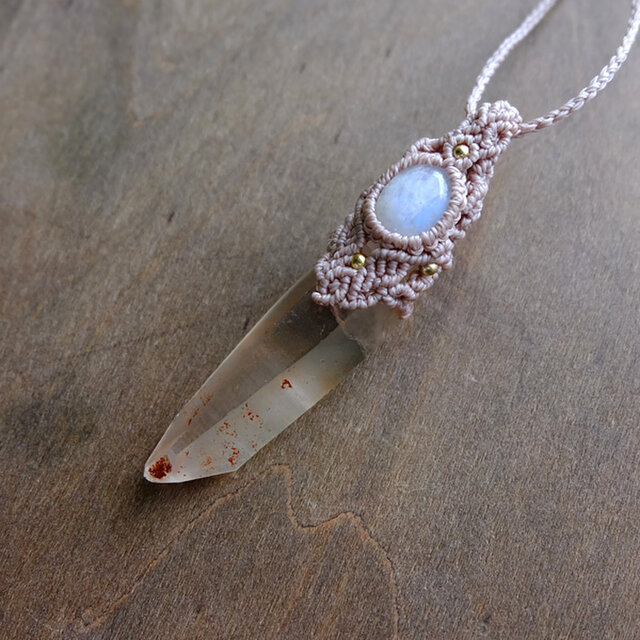 タンジェリンレムリアンクォーツ 原石ポイント（ブラジル産）・ムーン