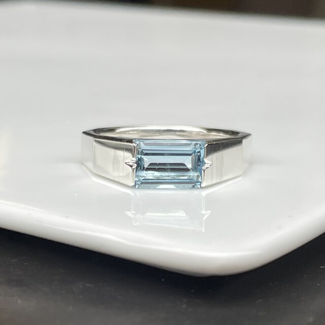 アクアマリン エメラルドカット リング アクアマリン エメラルドカット リング - メルカリ