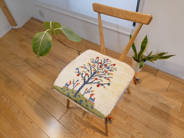 ペルシャ　ギャッベ ミニマット 39×44.5 アイボリー　ザクロの木 ペルシャ ギャッベ ミニマット 横43x41㎝ ザクロの木 風景